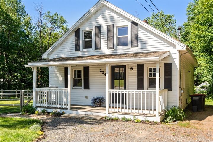 Property Photo:  224 Turkey Hill Rd  MA 01543 