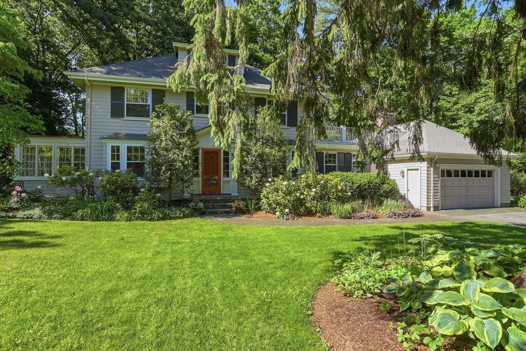 Property Photo: 42 Crescent Rd MA 01742