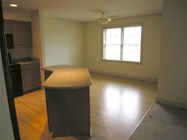 Property Photo:  2 Abbott Lane 6  MA 01742 