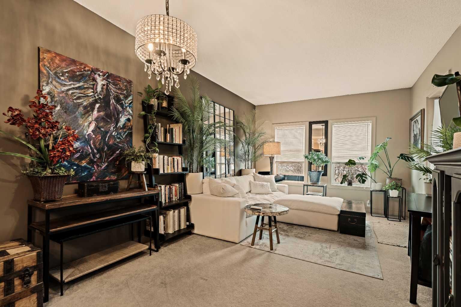 Photo de la propriété: 5605 Henwood Street SW 1411 AB T3E 7R2