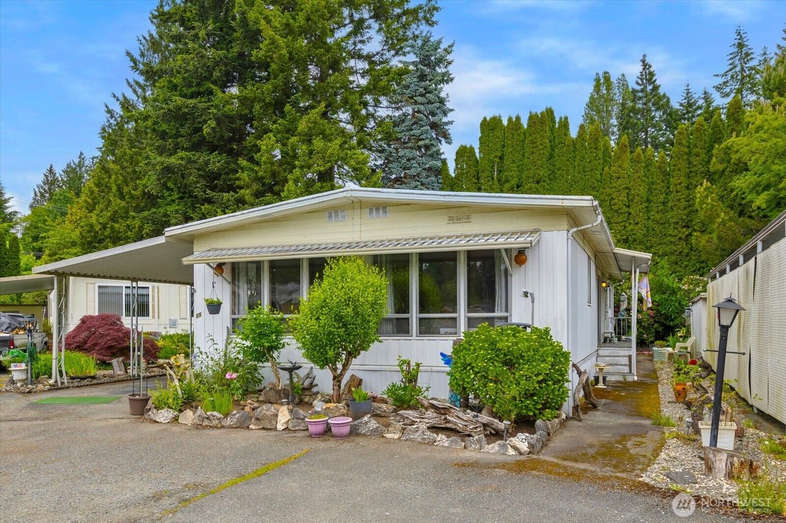 Property Photo: 5220 176th Street SW 55 WA 98037