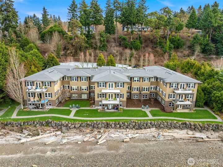 Property Photo:  9551 NE South Beach Drive 3G  WA 98110 