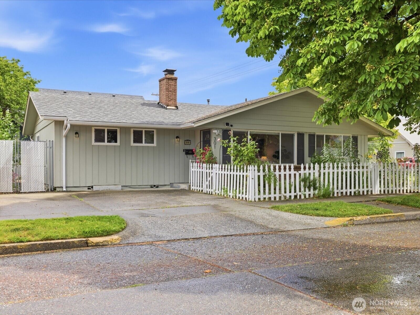 Property Photo: 301 W Plum Street WA 98531