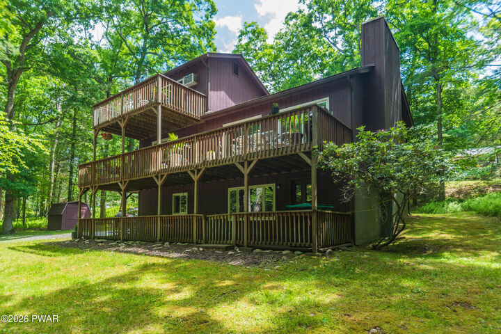 Property Photo:  163 N Lake Shore Drive  PA 18328 