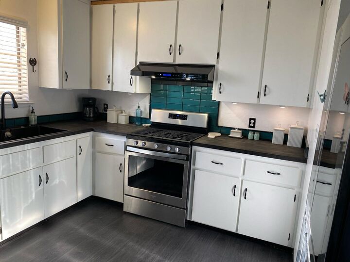 Property Photo:  1144 Shirley Court  CA 93620 