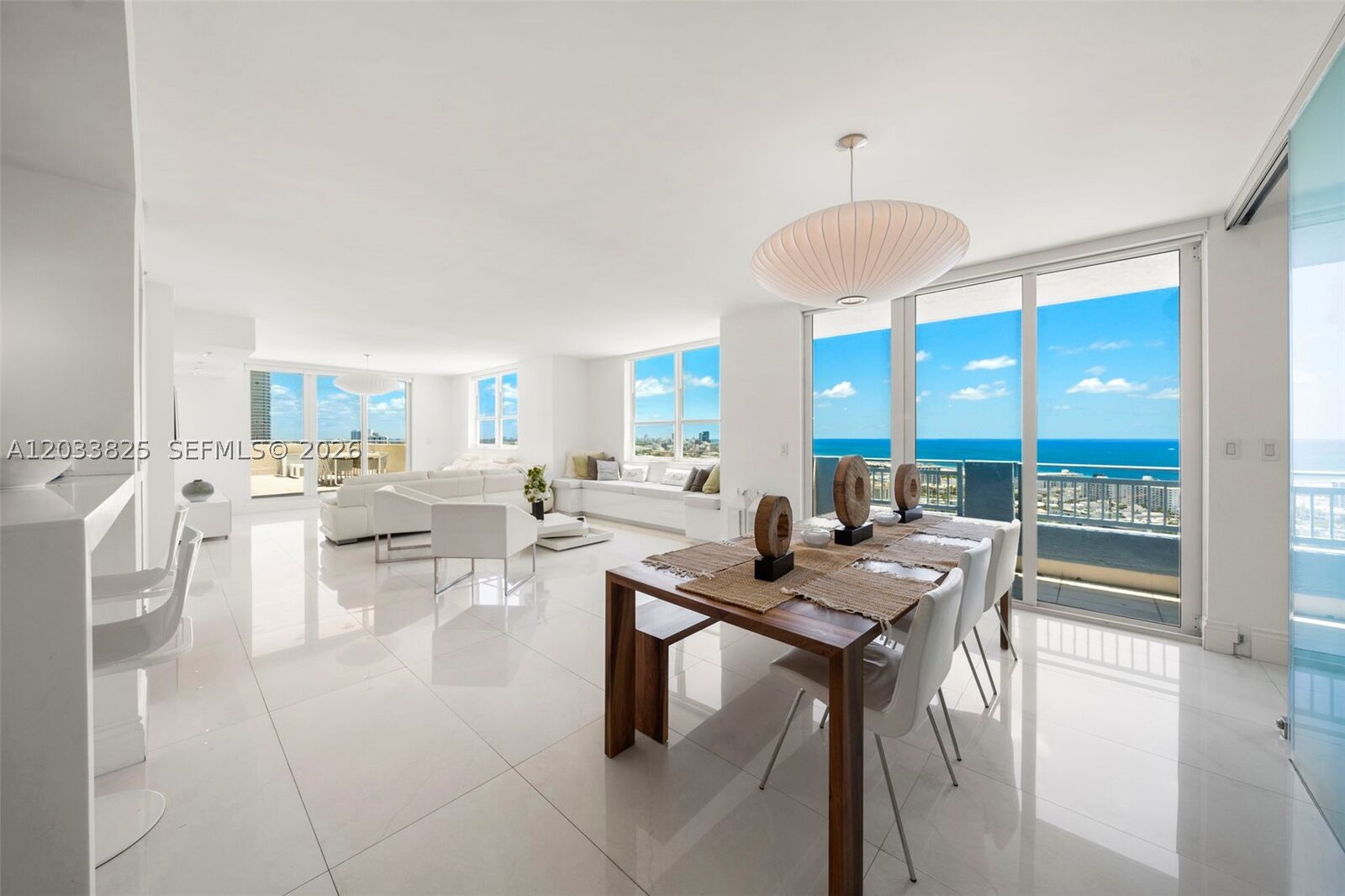 Property Photo: 90 Alton Rd Ph3209 FL 33139