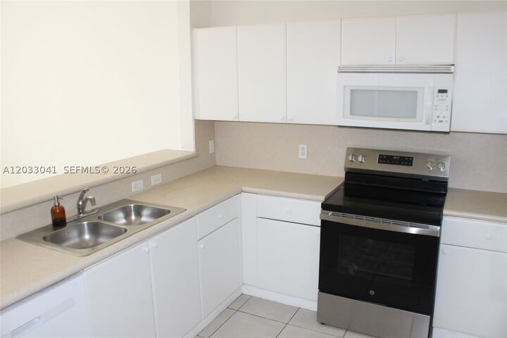 Property Photo:  4284 SW 157th Ave 127  FL 33027 