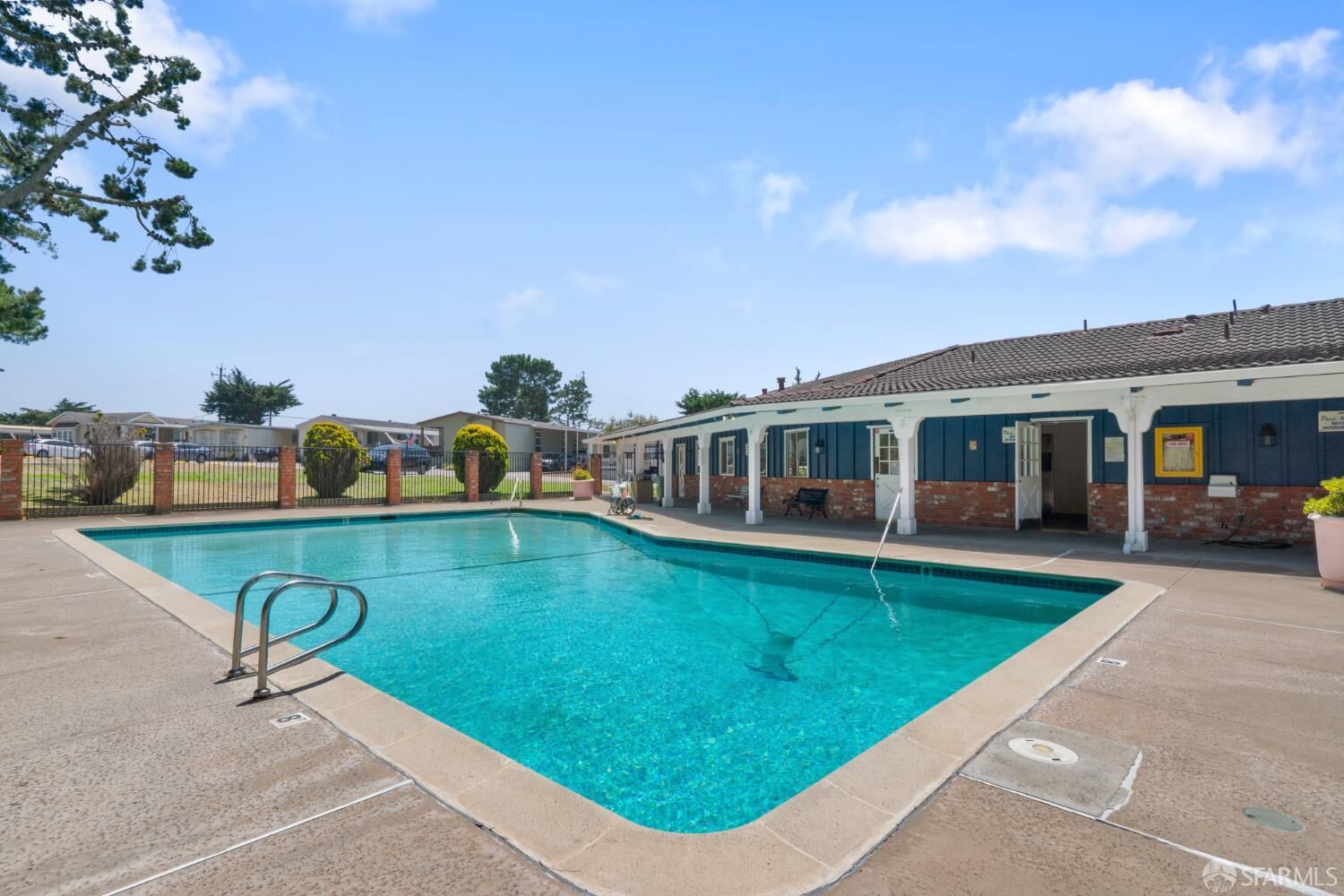 Property Photo:  29 Yacht Lane  CA 94014 
