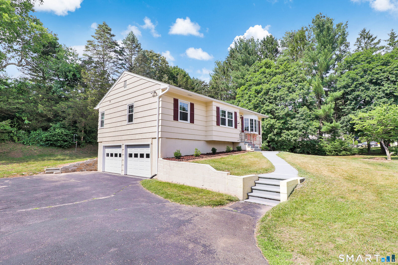 Property Photo:  4 Cherry Heights Terrace  CT 06482 