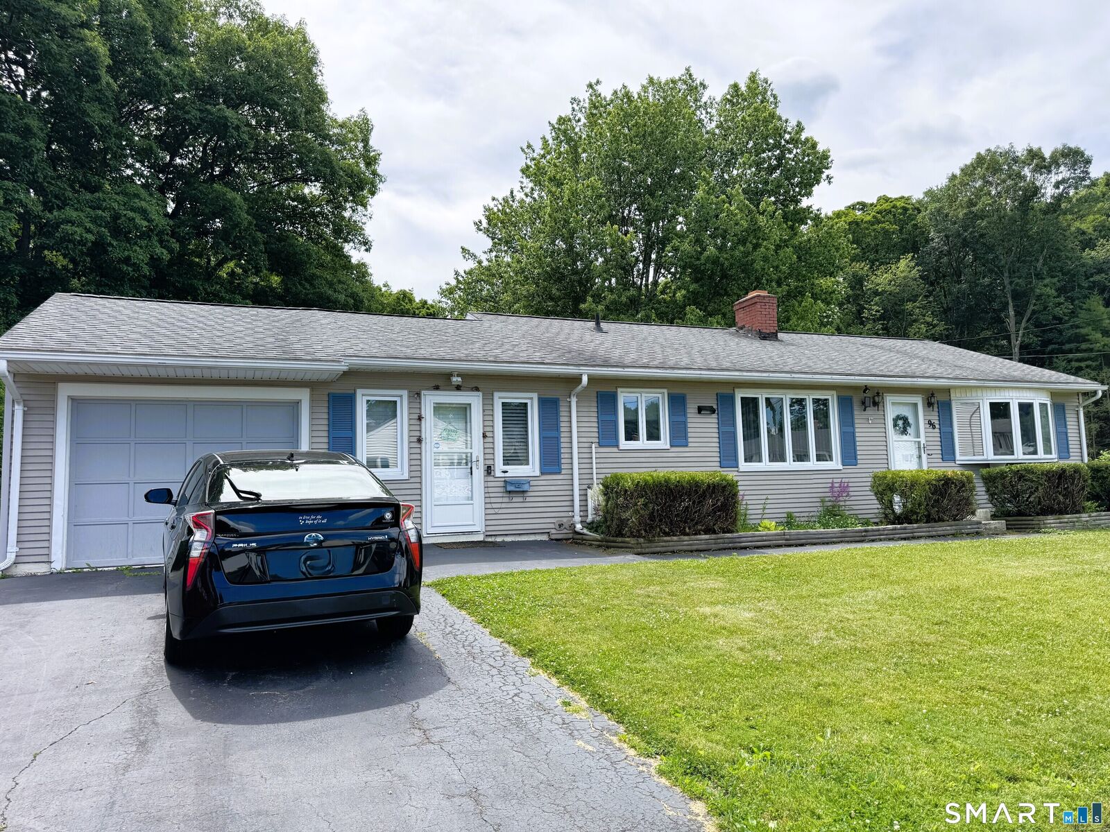 Property Photo: 96 Monroe Street CT 06118