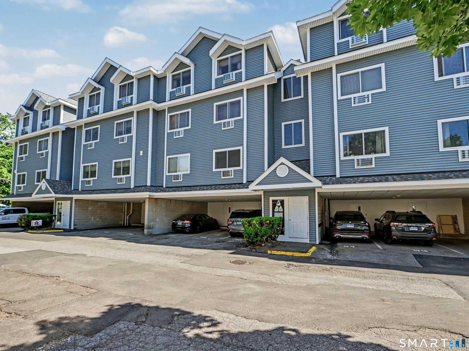 Property Photo:  97 Richards Avenue F15  CT 06854 