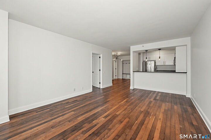 Property Photo:  25 Forest Street 14D  CT 06901 