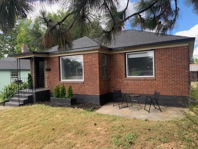 Property Photo:  4323 N Wall St  WA 99205 