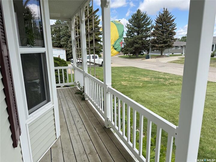 Property Photo: 23 Tufts Crescent SK S0L 2N0
