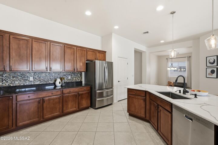 Property Photo: 12761 N Gentle Rain Drive AZ 85658