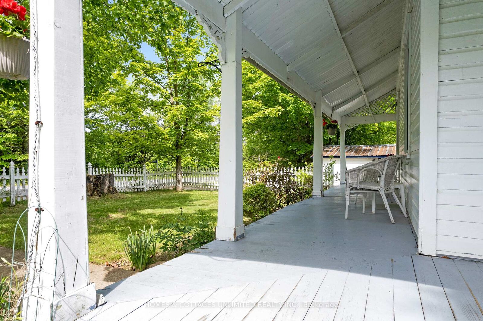 Property Photo: 3200 Lavant Mill Road ON K0G 1K0