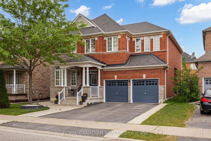43 Bluffwood Crescent — photo 1