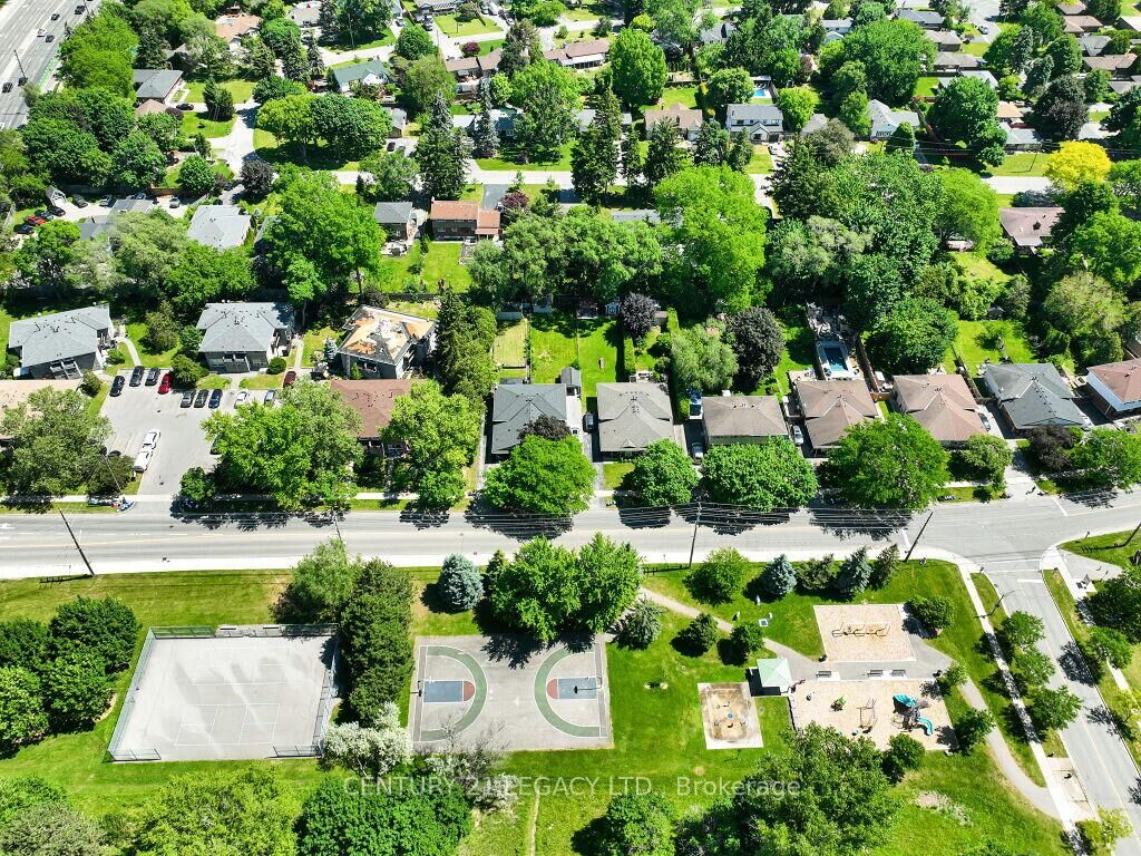 Property Photo: 957 Francis Road ON L7T 3Z1
