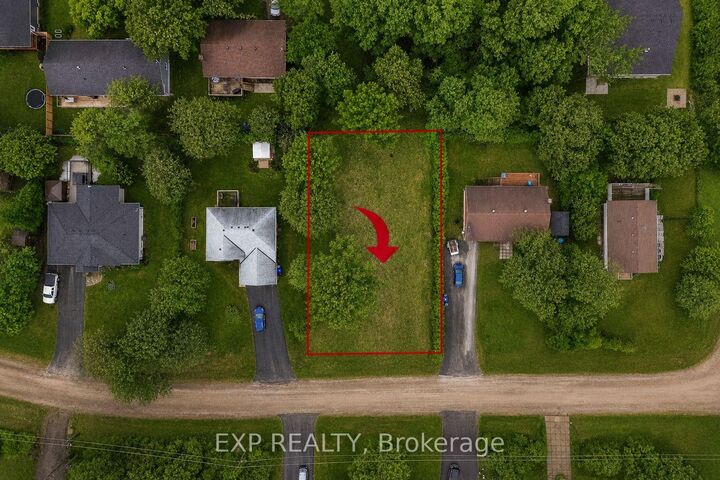 98 Rue Vanier Road — photo 1
