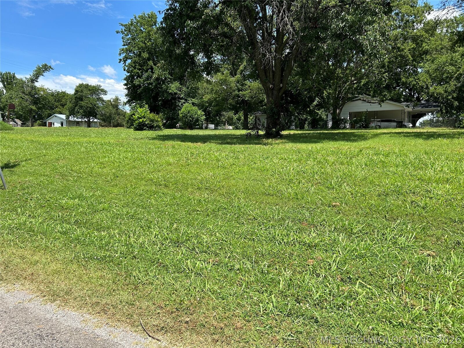 Property Photo: 604 Irving Street OK 74434