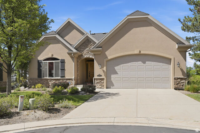 Property Photo: 1623 E High Oaks Ln S UT 84020