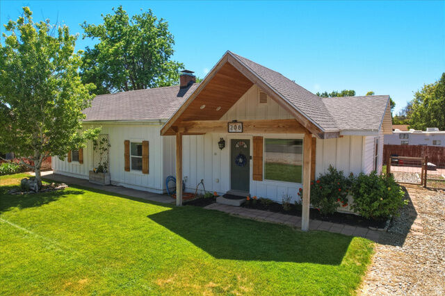 Property Photo: 208 S 100 W UT 84648