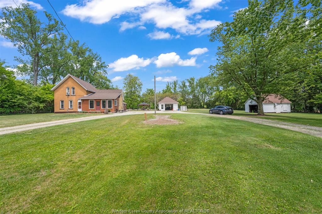 Photo de la propriété: 125 Mersea Rd 5 ON N8H 3V5