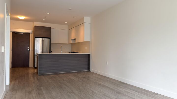Property Photo:  4468 Dawson Street 305  BC V5C 4B9 