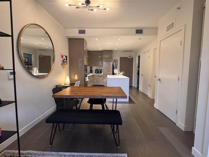Property Photo:  5189 Cambie Street 3xx  BC V5Z 0J4 