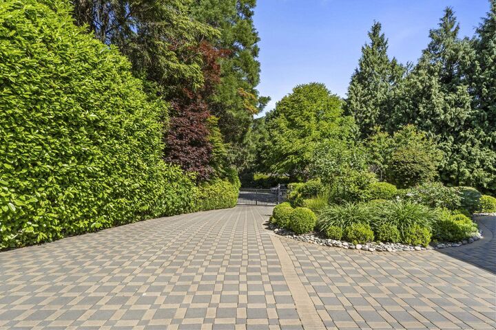 Property Photo: 2654 133 Street BC V4P 1X9