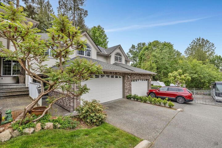 Property Photo: 32777 Chilcotin Drive 76 BC V2T 5W4