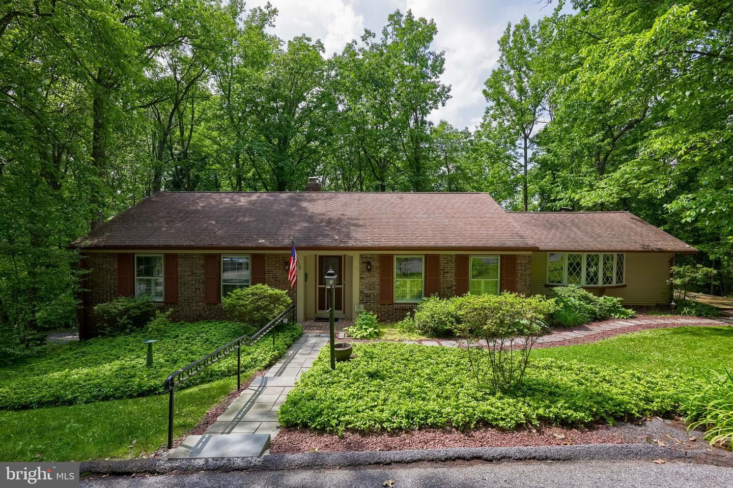 Property Photo:  419 Lancaster Avenue  PA 17064 