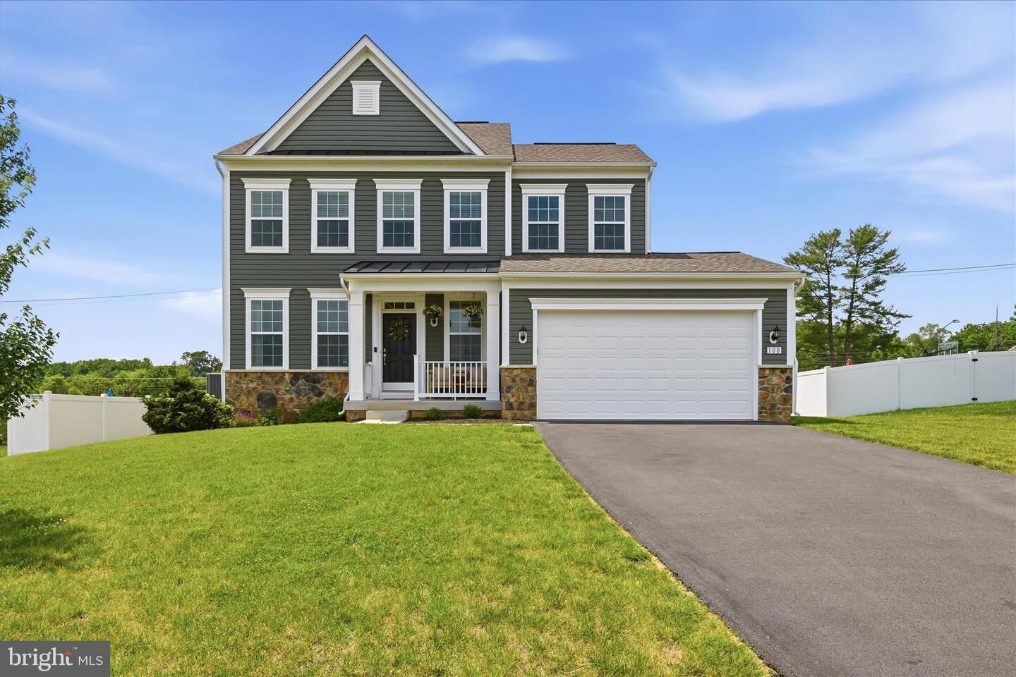Property Photo: 100 Ladysthumb Circle WV 25414