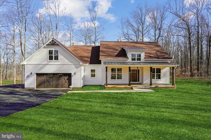Property Photo:  2412 Mountain Road  VA 20169 