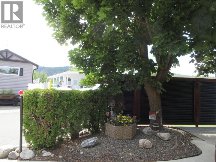 Property Photo:  415 Commonwealth Road 835  BC V4V 1P4 