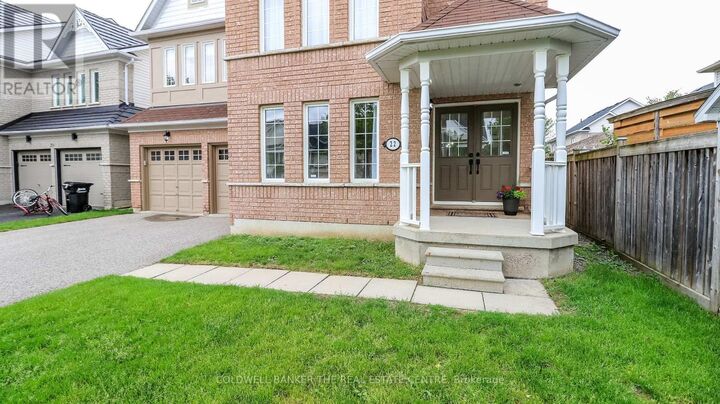 Property Photo: 22 Maple Crown Terrace ON L4M 7H4