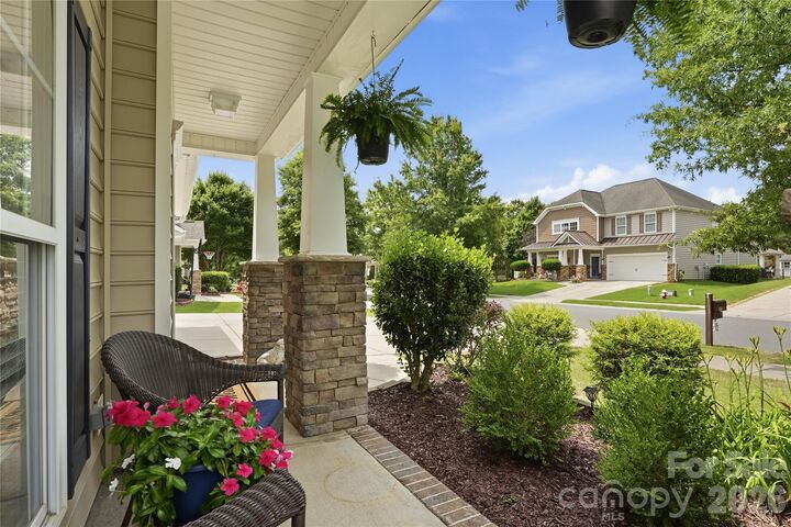 Property Photo: 1533 Ridge Haven Road NC 28173