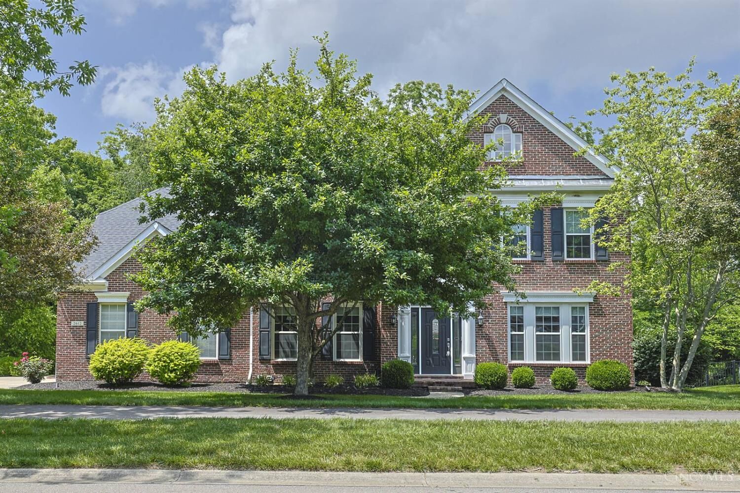 Property Photo: 2612 W Legendary Run OH 45245