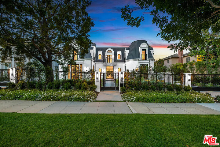 Property Photo: 616 N Alpine Dr CA 90210