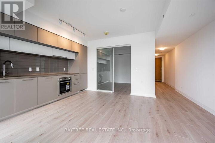 Property Photo:  99 Foxbar Road 1606  ON M4V 0B2 