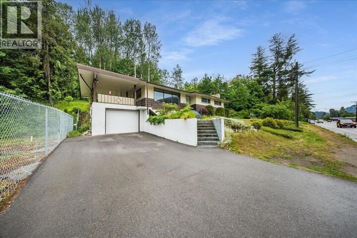 Property Photo: 840 Columbia Avenue BC V1N 1H2