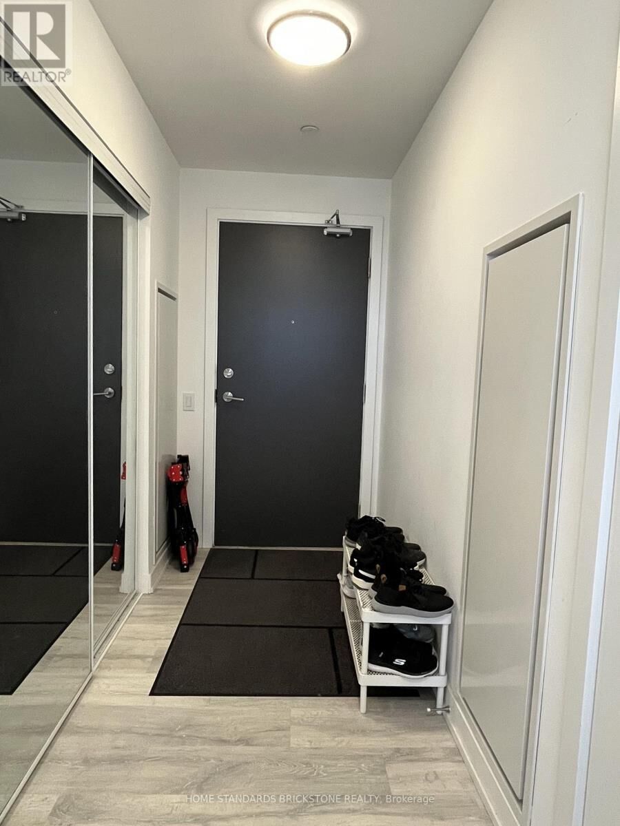 Property Photo:  7 Golden Lions Heights 1309  ON M2M 0C1 