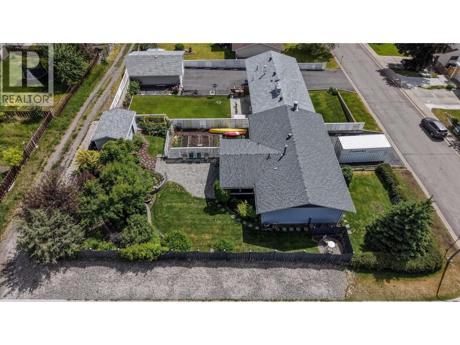 Property Photo:  480 Smith Street  BC V2G 4A3 