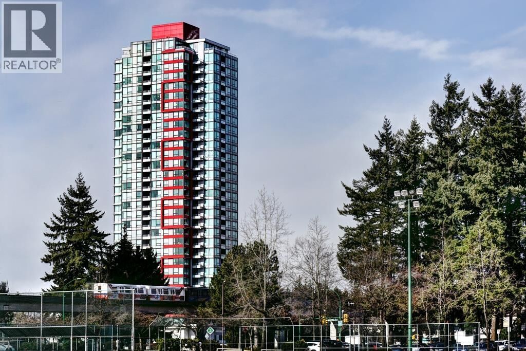 Property Photo:  6658 Dow Avenue 1906  BC V5H 0C7 