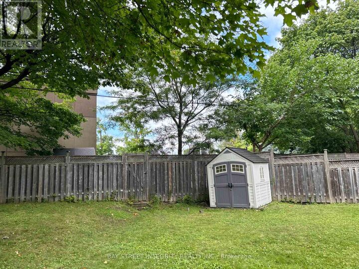 Property Photo: 16 Highhill Drive ON M1T 1N6