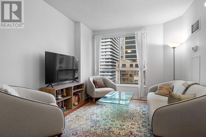 Property Photo:  55 Bloor Street East 1808  ON M4W 3W6 