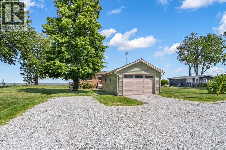 Property Photo: 95 Island Crescent ON N0P 2L0