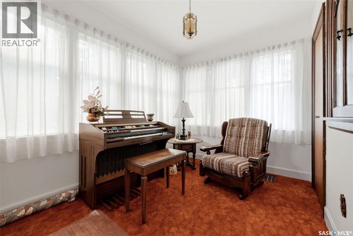 Property Photo: 2178 Princess Street SK S4T 3Z6