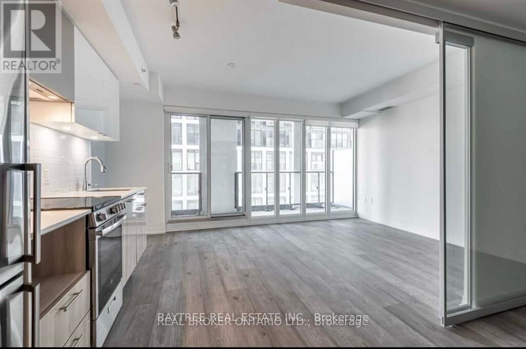 Property Photo: 251 Jarvis Street 1121 ON M5B 0C3