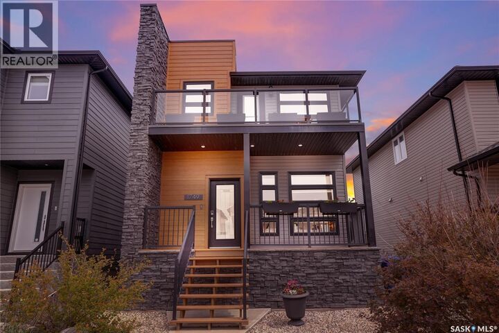 Property Photo:  1749 11th Avenue NW  SK S6J 0B3 